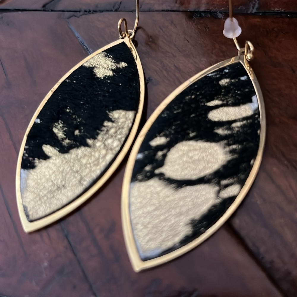 Rustic Cuff Dangle Earrings - Picture 2 of 3